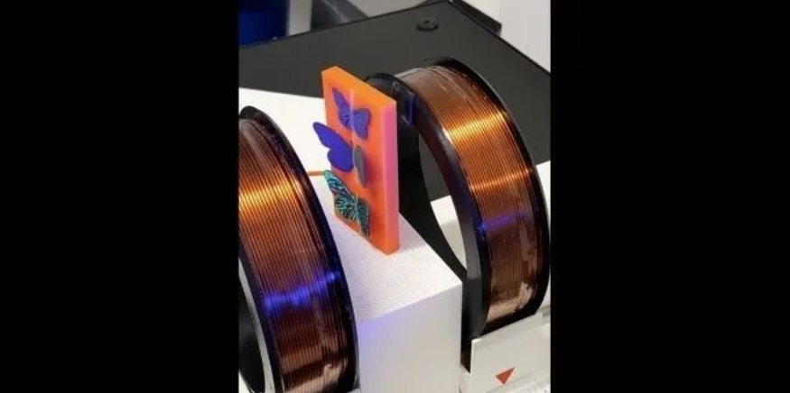 德國(guó)研究人員采用3D打印技術(shù)和仿生學(xué)開發(fā)無需電池驅(qū)動(dòng)的機(jī)械翅膀 image